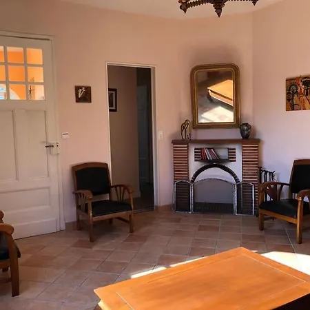 Дом отдыха La Chaumiere Ла-Трамблад